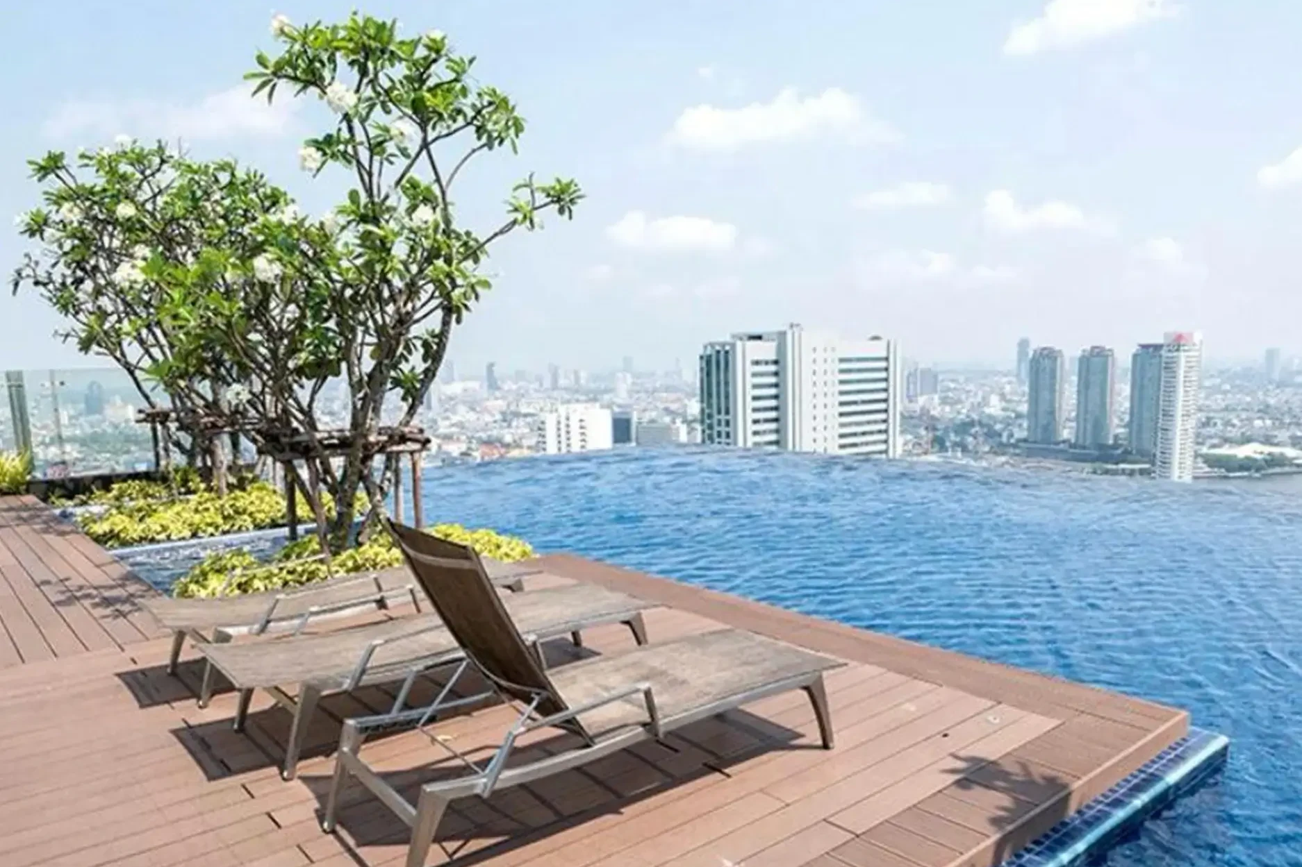 Influencer marketing Bangkok property